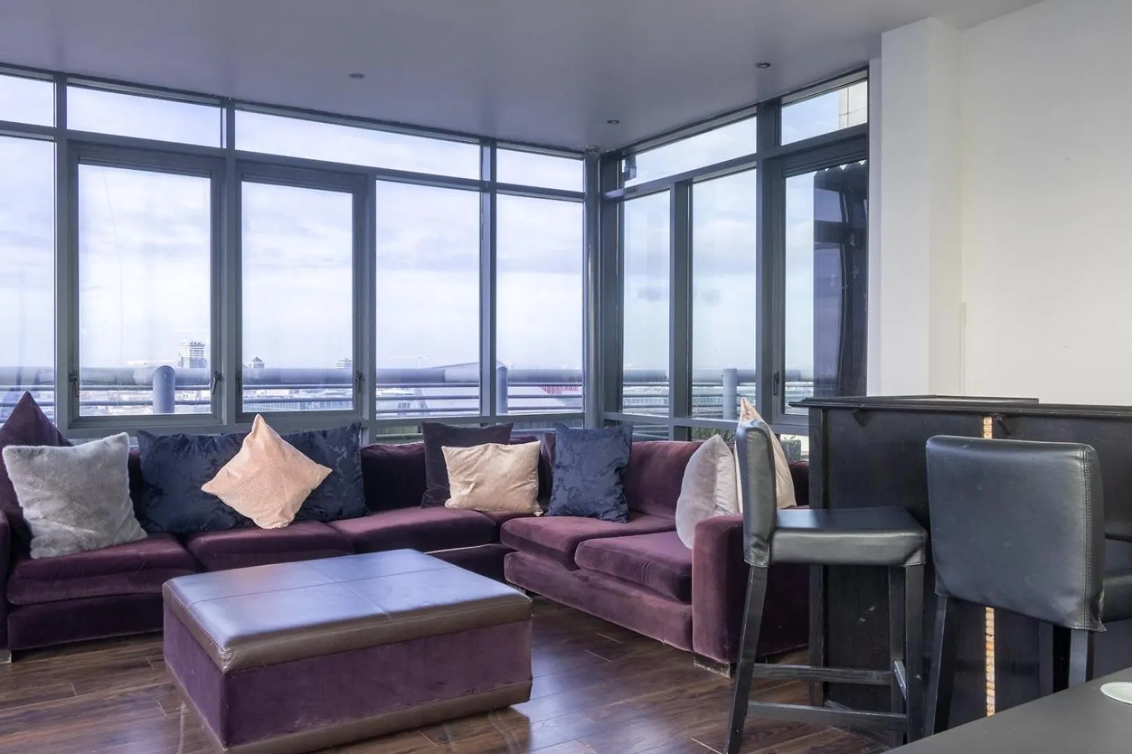Guestready - Stunning Views From Millenium Tower Apartment Dublin