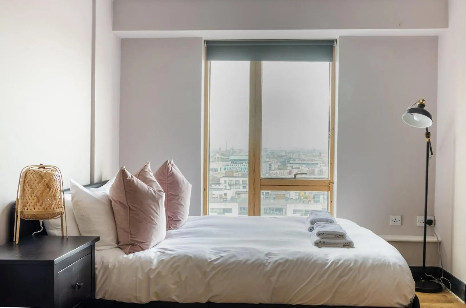Guestready - Stunning Views From Millenium Tower Apartment Dublin 0*,