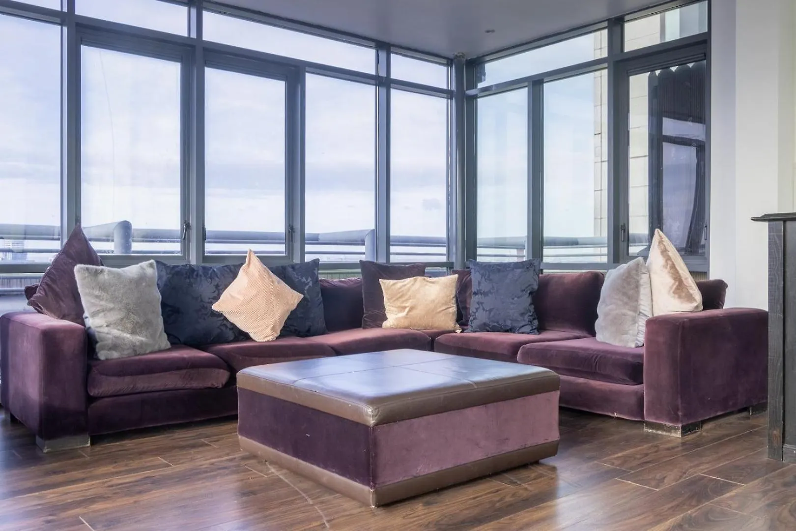 Guestready - Stunning Views From Millenium Tower Apartment Dublin 0*,  Ireland